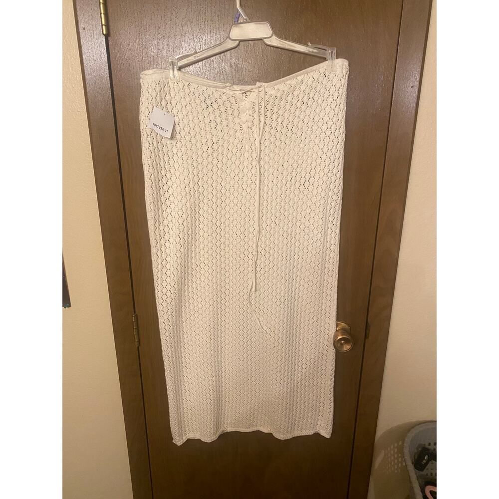 Forever 21 crochet skirt 2X